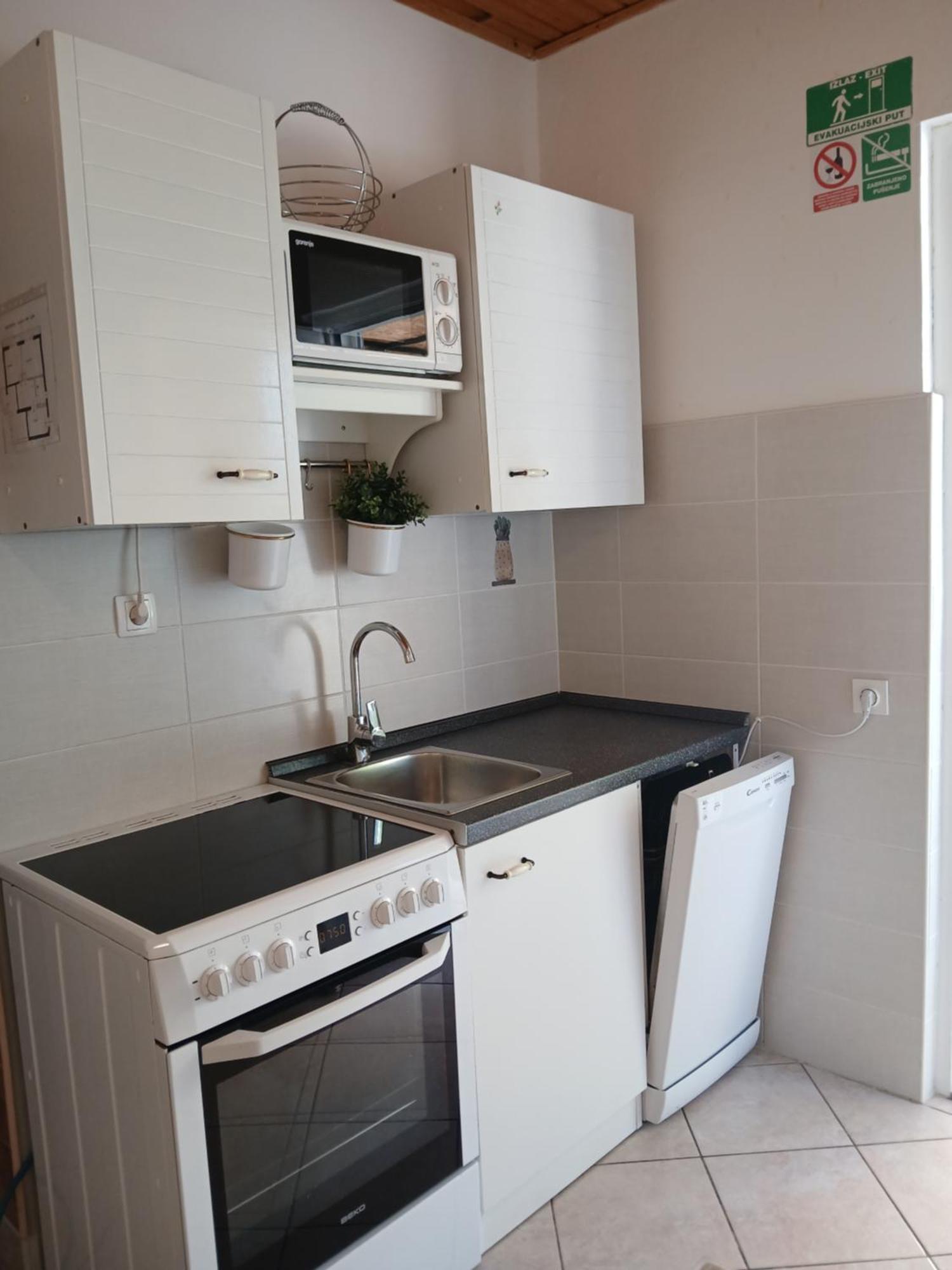 Apartment Dragas Lukovo Eksteriør bilde